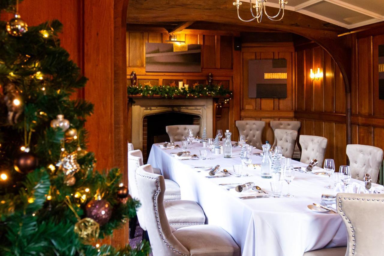 Langshott Manor - Luxury Hotel Gatwick Horley Dış mekan fotoğraf