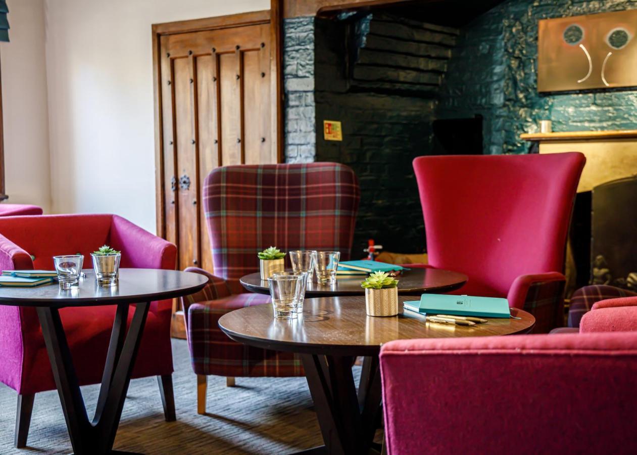 Langshott Manor - Luxury Hotel Gatwick Horley Dış mekan fotoğraf