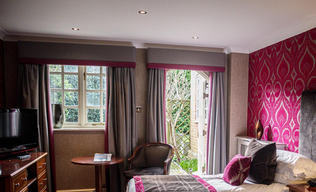 Langshott Manor - Luxury Hotel Gatwick Horley Dış mekan fotoğraf