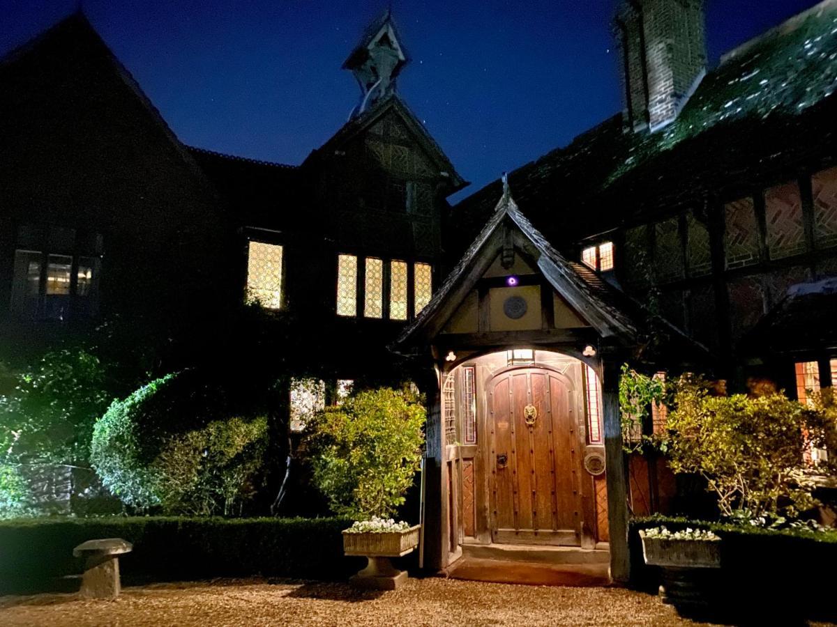 Langshott Manor - Luxury Hotel Gatwick Horley Dış mekan fotoğraf